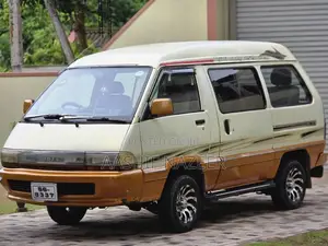 Toyota CR27 1990 Van (Used)