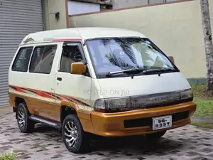 Toyota CR27 1990 Van (Used)