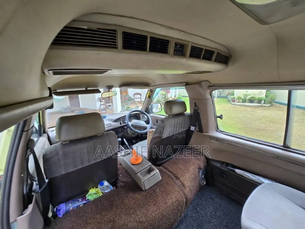 Toyota CR27 1990 Van (Used)