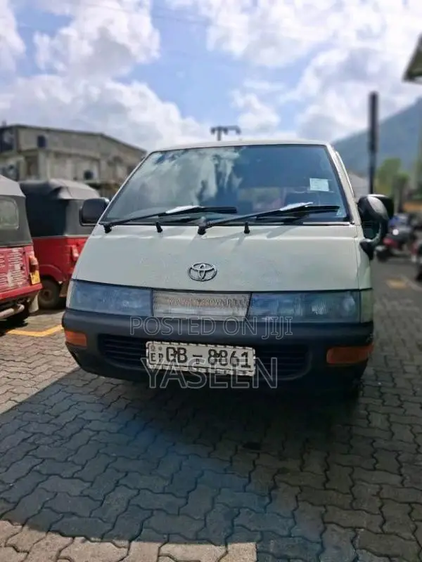 Toyota Lotto 1996 Van (Used)