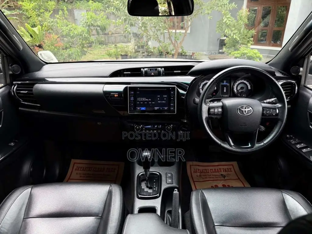 Toyota Hilux Rocco 2019 Pickup (Used)