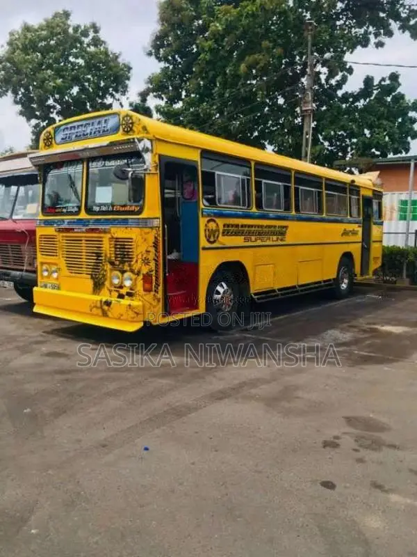 Ashok-Leyland Viking 2003 Bus (Used)
