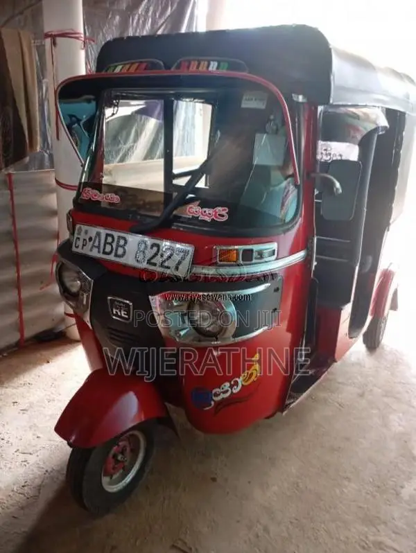 Bajaj 4 Stroke 2015 Three Wheel (Used)