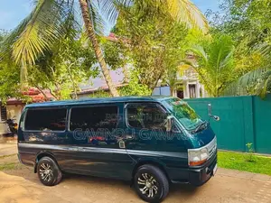 Toyota HIACE 2002 Van (Used)