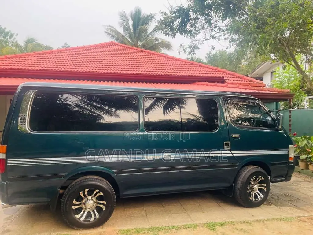 Toyota HIACE 2002 Van (Used)