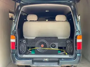 Toyota HIACE 2002 Van (Used)
