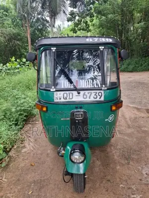 Bajaj RE 2 Stroke 2005 Three Wheel (Used)