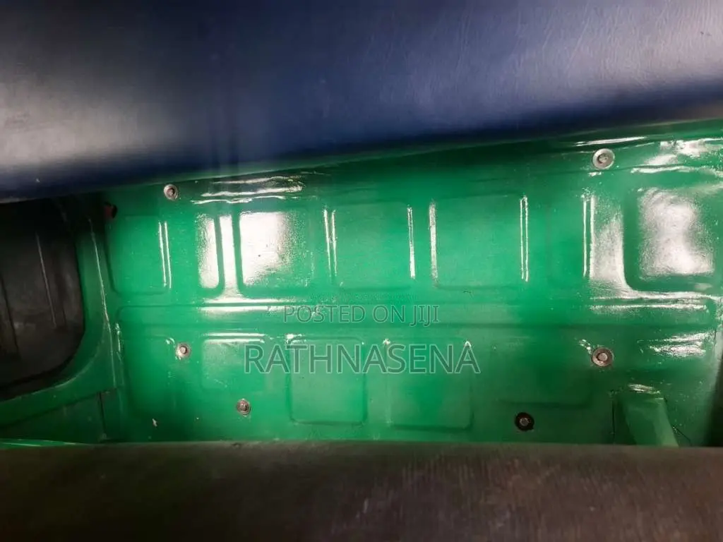 Bajaj RE 2 Stroke 2005 Three Wheel (Used)