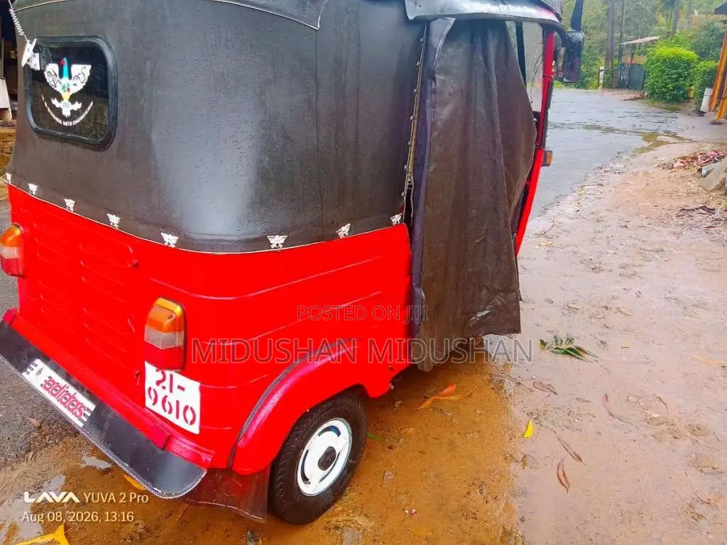 Bajaj RE 2 Stroke 1998 Three Wheel (Used)