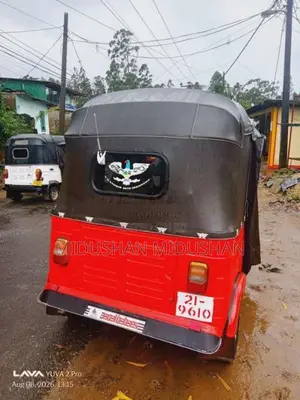Bajaj RE 2 Stroke 1998 Three Wheel (Used)