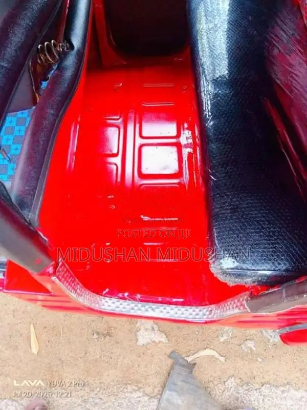 Bajaj RE 2 Stroke 1998 Three Wheel (Used)
