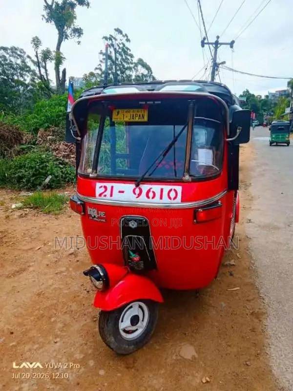 Bajaj RE 2 Stroke 1998 Three Wheel (Used)