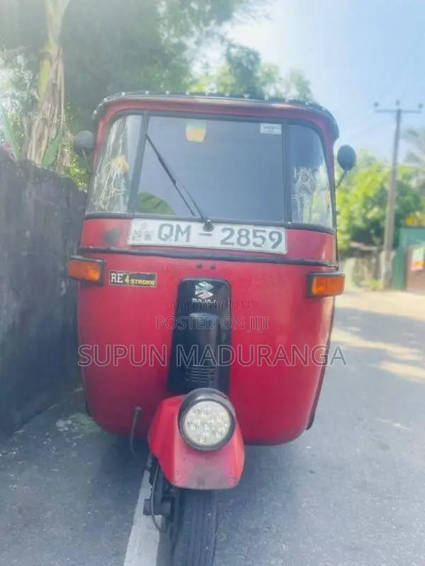 Bajaj 4 stroke 2007 Three Wheel (Used)