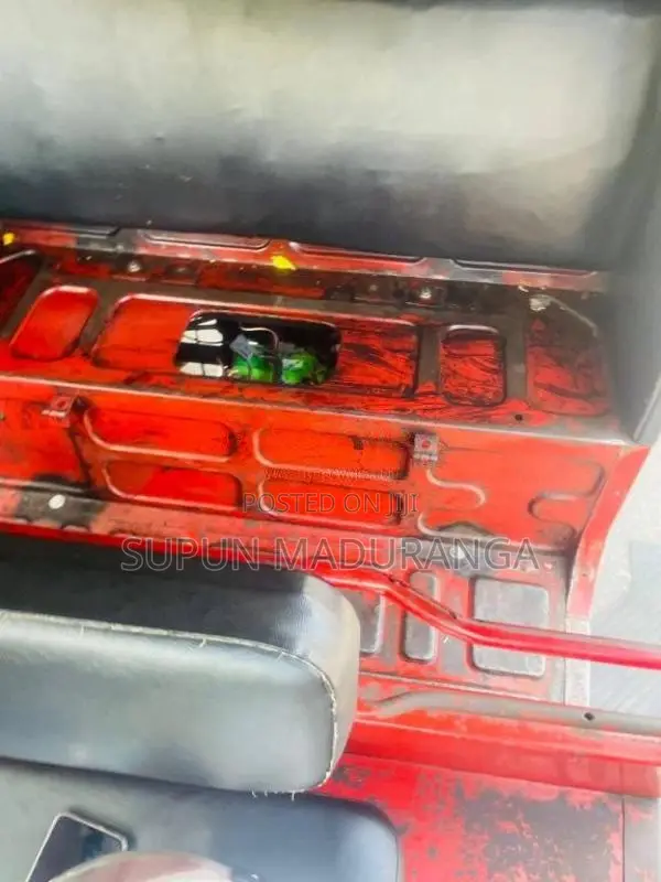 Bajaj 4 stroke 2007 Three Wheel (Used)
