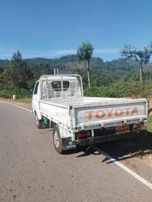 Toyota Lh30 1982 Lorry (Used)