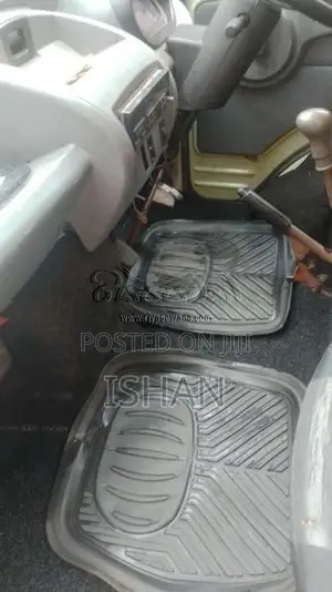 Tata Dimo Batta 2012 Lorry (Used)