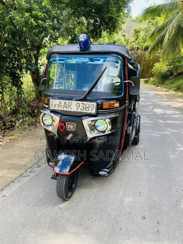 Bajaj RE 2014 Three Wheel (Used)