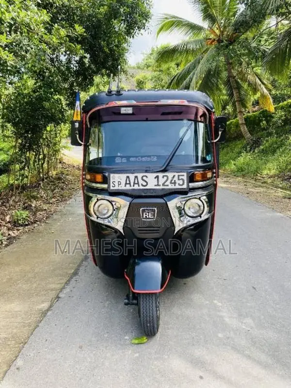 Bajaj 4 stroke 2014 Three Wheel (Used)