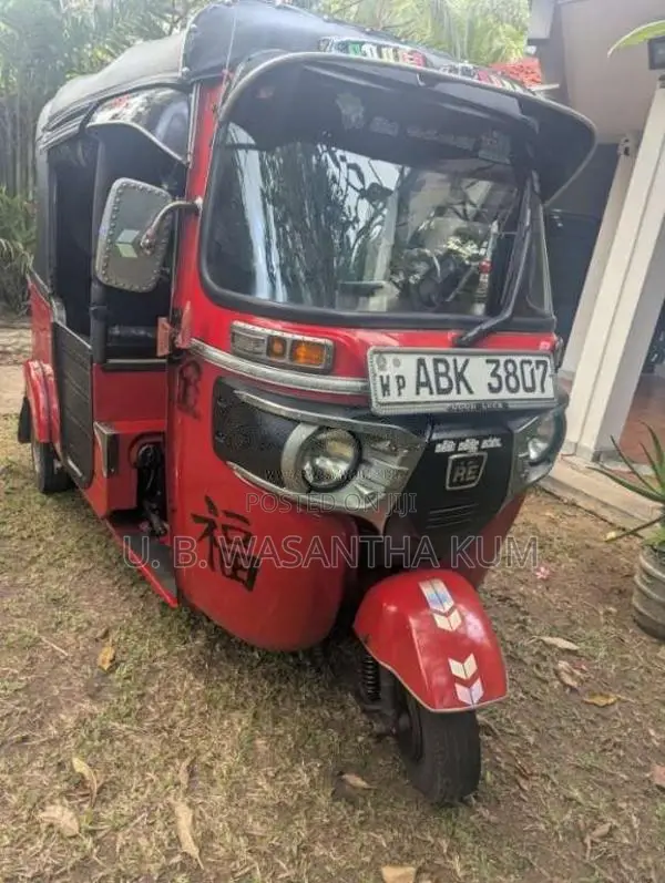 Bajaj 4 Stroke 2016 Three Wheel (Used)