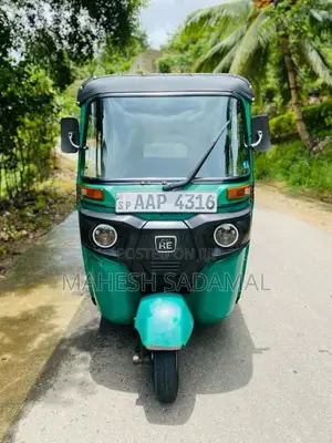 Bajaj RE 2014 Three Wheel (Used)