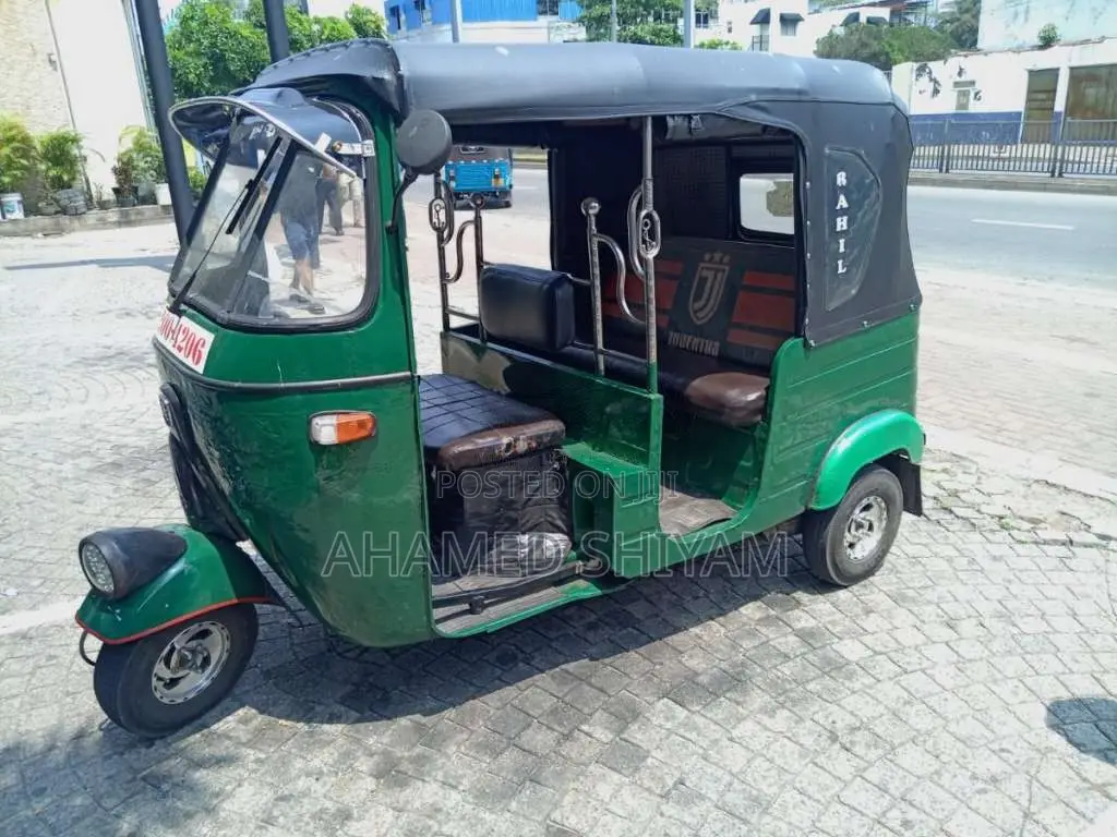 Bajaj 2 Stroke 1994 Three Wheel (Used)