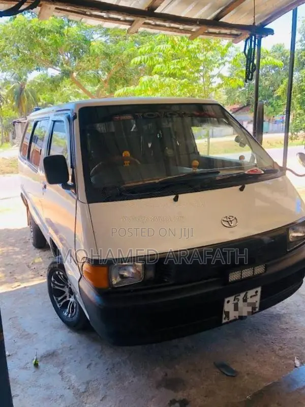 Toyota CR27 1990 Van (Used)