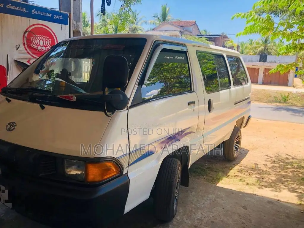 Toyota CR27 1990 Van (Used)
