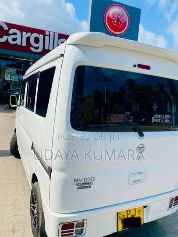 Nissan NV100 Clipper 2015 Van (Used)