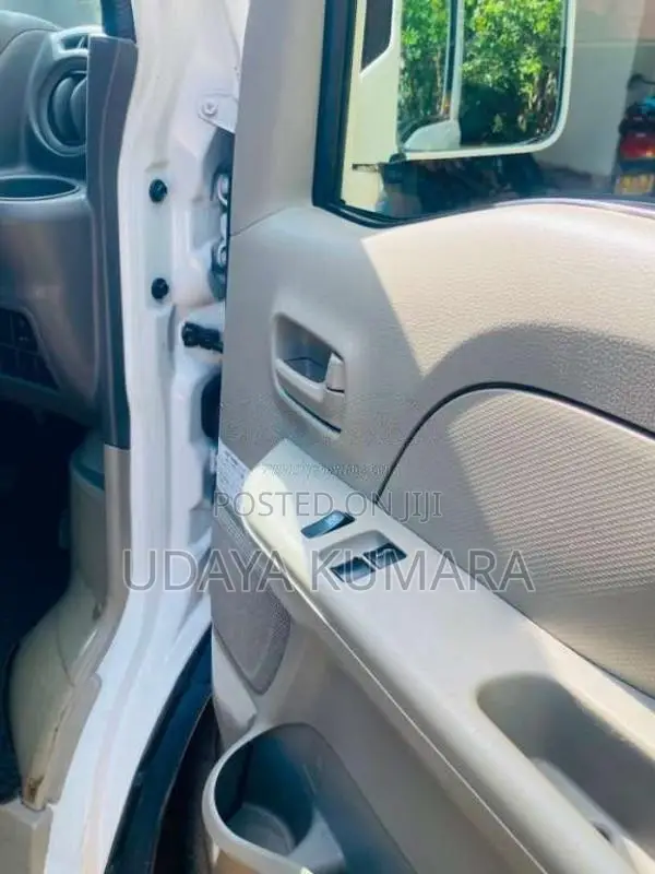 Nissan NV100 Clipper 2015 Van (Used)