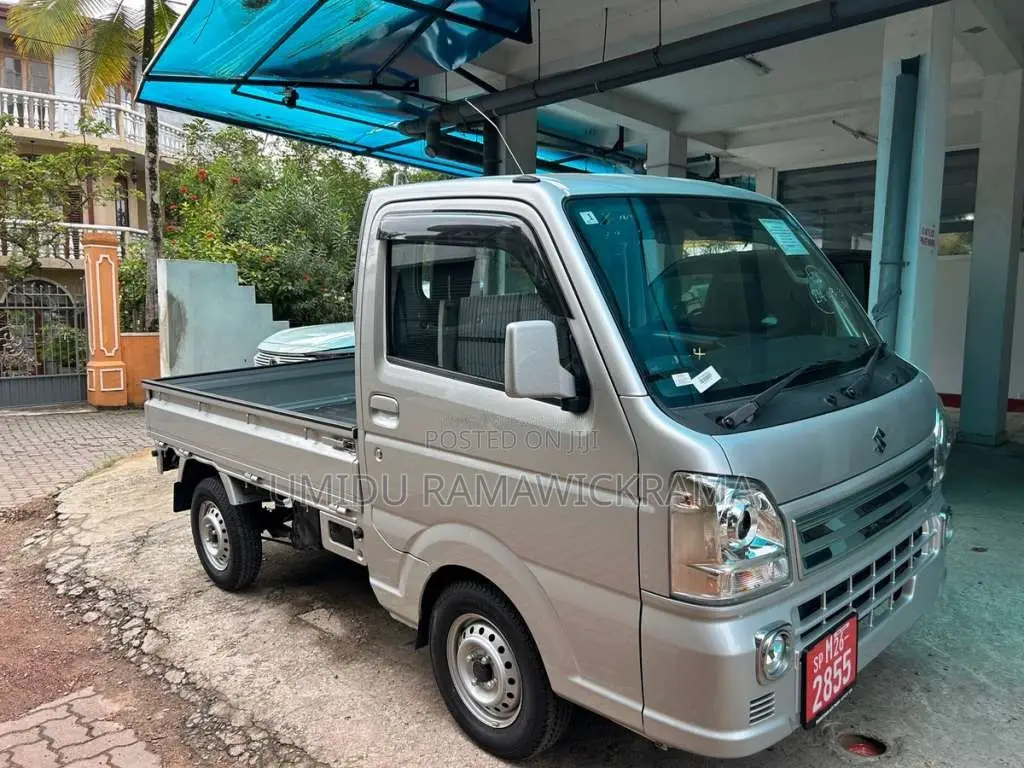 Suzuki Carry 2023 Lorry Unregistered (Recondition)