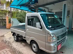 Suzuki Carry 2023 Lorry Unregistered (Recondition)