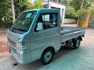Suzuki Carry 2023 Lorry Unregistered (Recondition)
