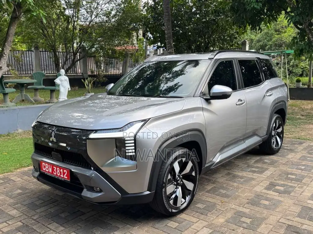 Mitsubishi Outlander Destinator 2026 SUV (Used)