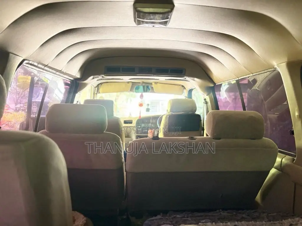 Nissan Caravan 1995 Van (Used)