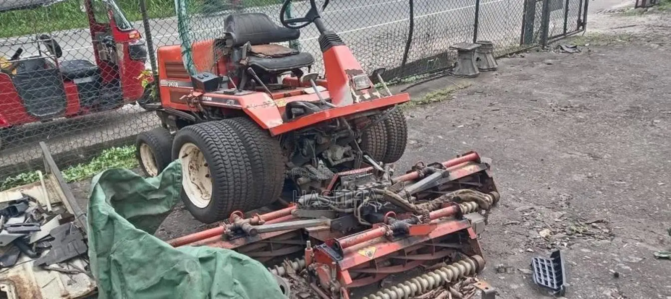 Kubota Tractor 2014 Heavy-Duty (Used)