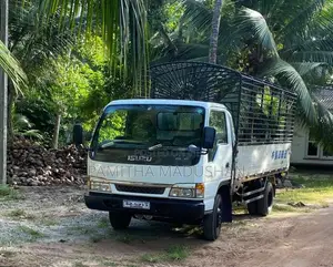 Isuzu NKR 1985 Lorry (Used)