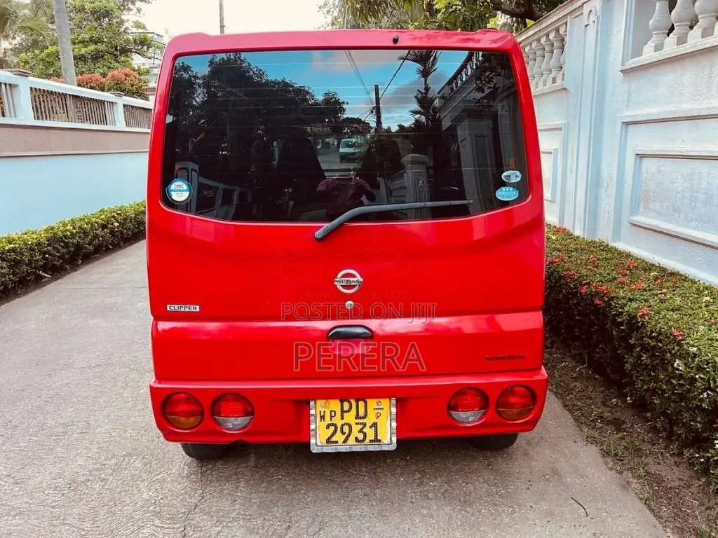 Nissan CLIPPER 2012 Van (Used)