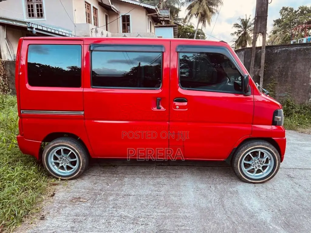 Nissan CLIPPER 2012 Van (Used)