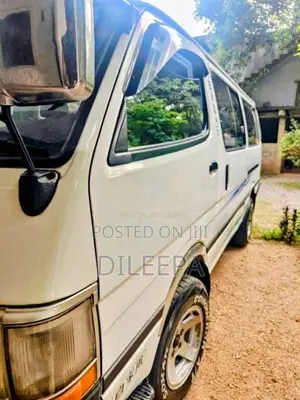 Toyota Dolphin LH113 1994 Van (Used)
