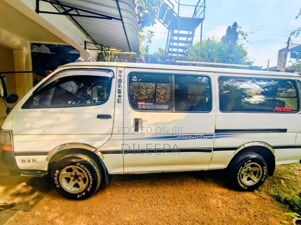 Toyota Dolphin LH113 1994 Van (Used)