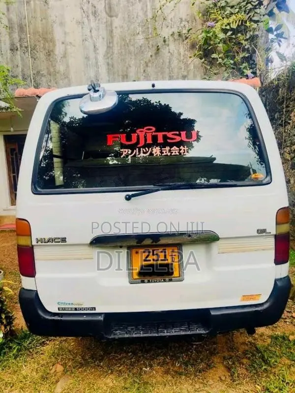Toyota Dolphin LH113 1994 Van (Used)