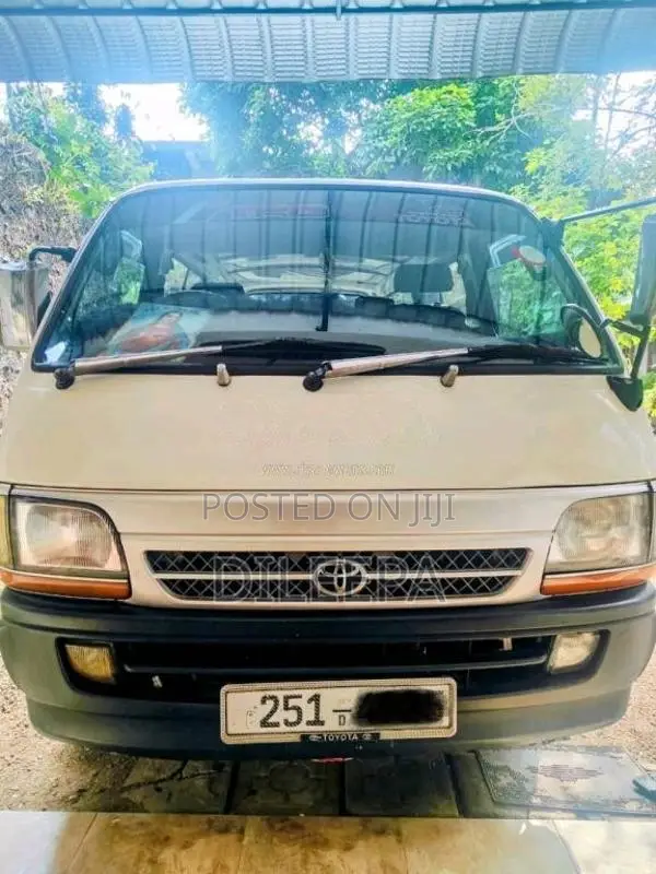 Toyota Dolphin LH113 1994 Van (Used)