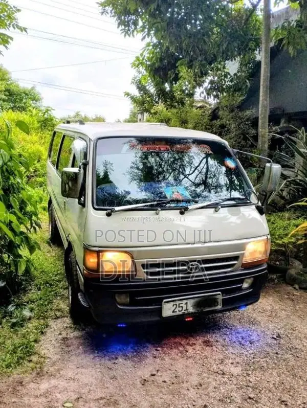 Toyota Dolphin LH113 1994 Van (Used)