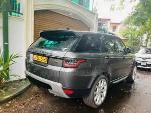 Land-Rover Range Rover Sport 2019 SUV (Used)