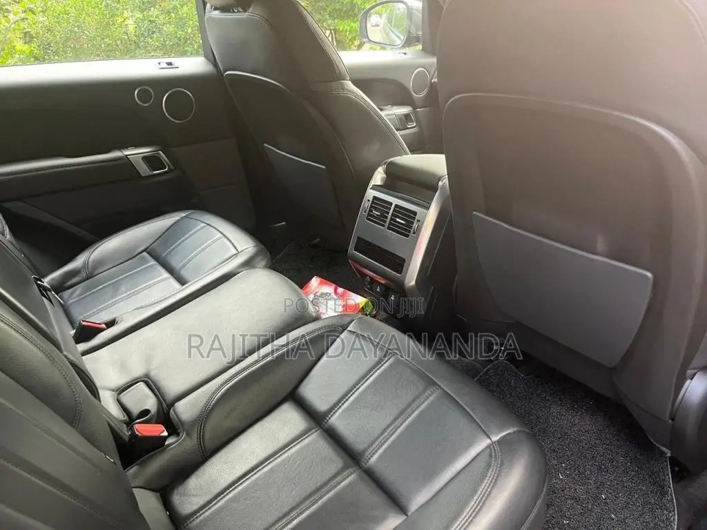 Land-Rover Range Rover Sport 2019 SUV (Used)