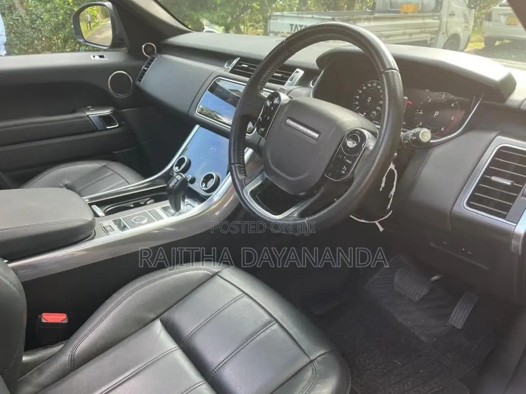 Land-Rover Range Rover Sport 2019 SUV (Used)