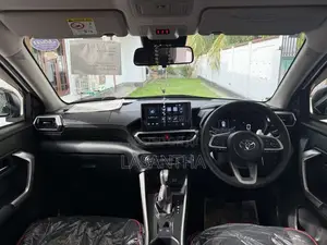 Toyota Raize 2025 SUV (Used)