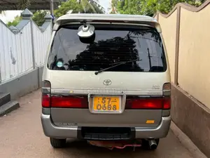Toyota Dolphin Super GL Long 1992 Van (Used)