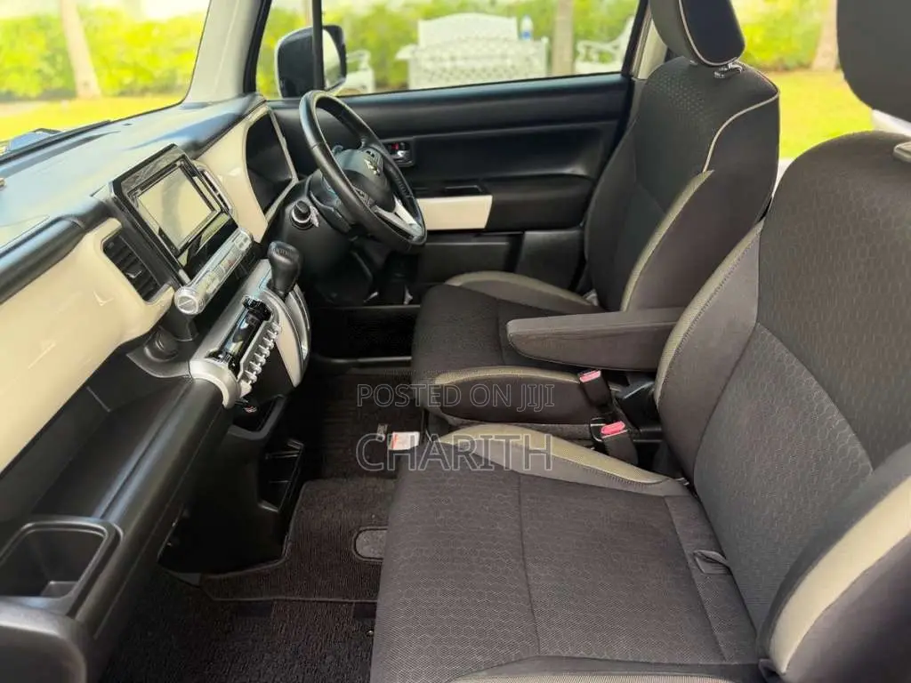 Suzuki Xbee 2019 SUV (Used)