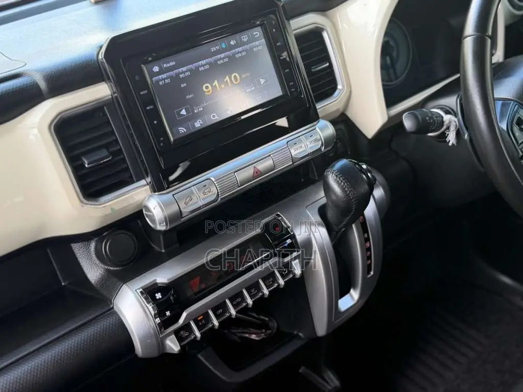 Suzuki Xbee 2019 SUV (Used)